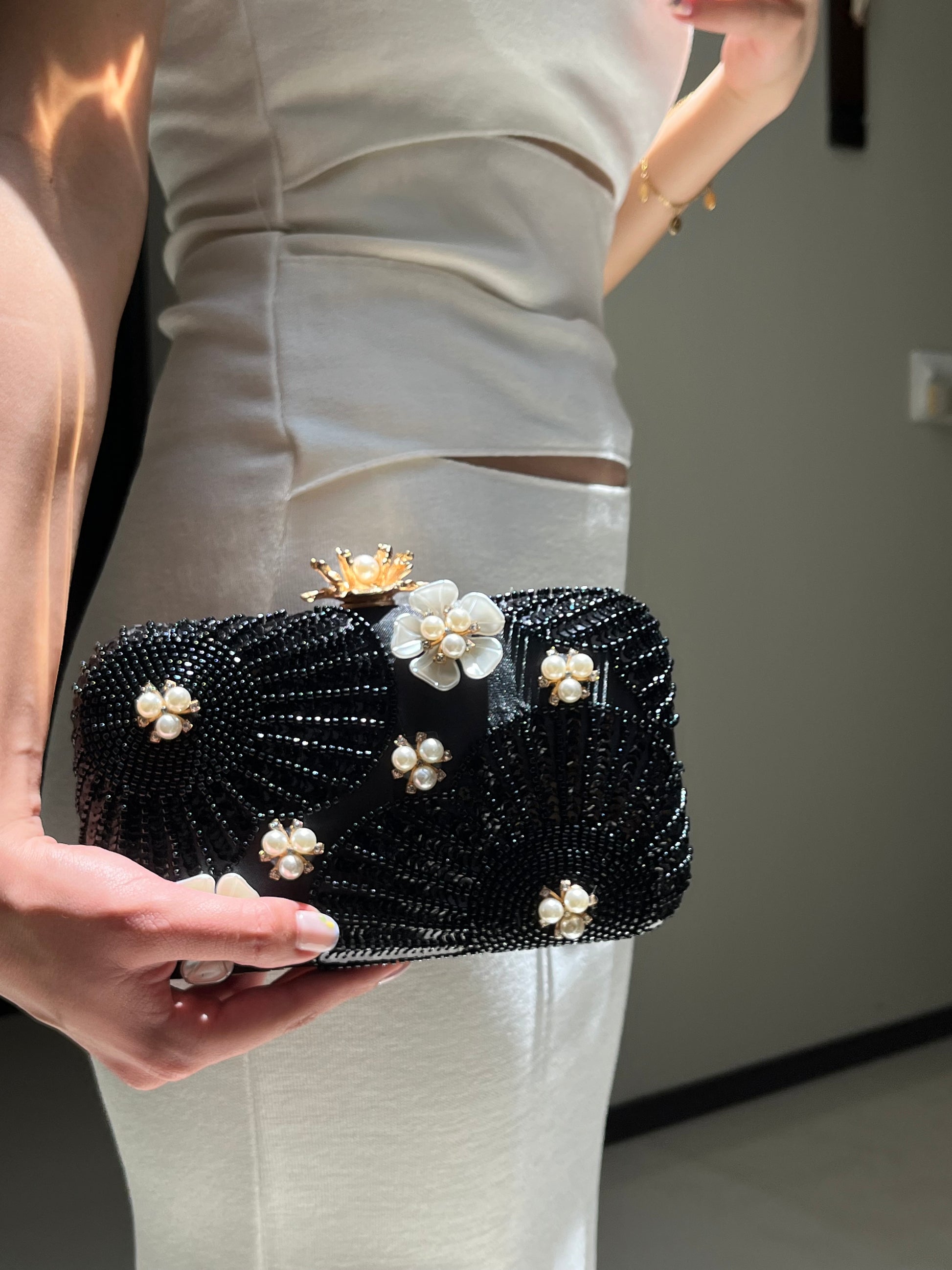 Midnight Orchid Black Bolso de Mano